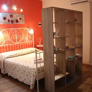 https://la-piccola-casa-di-angela.sicilyhotelsitaly.net